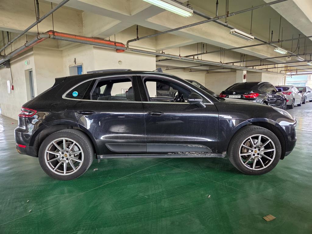 Porsche Macan - Vista 5