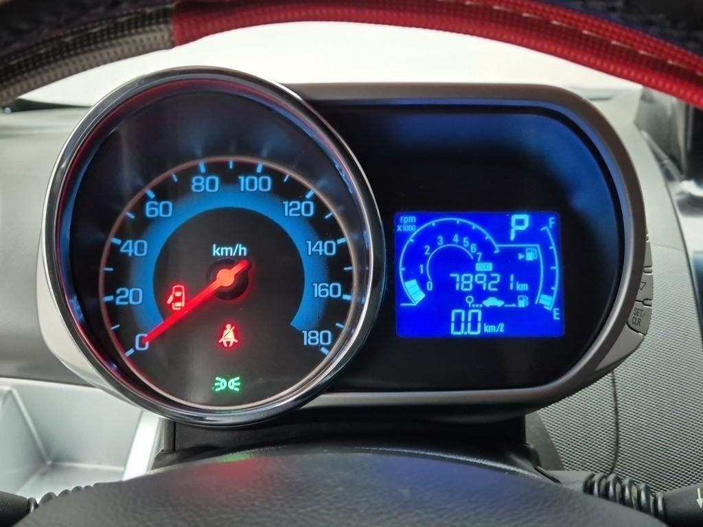 Chevrolet Spark - Vista 6