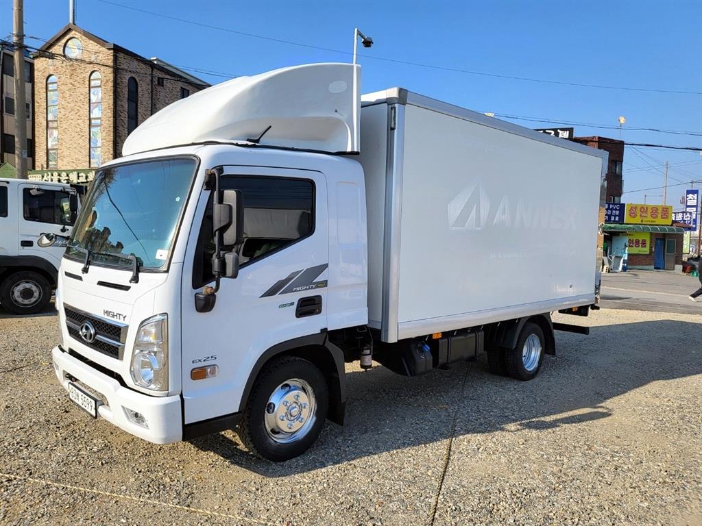 medium and large cargo truck 2017 Blanco - Importación desde Corea - HF Imports Iquique - Foto 1