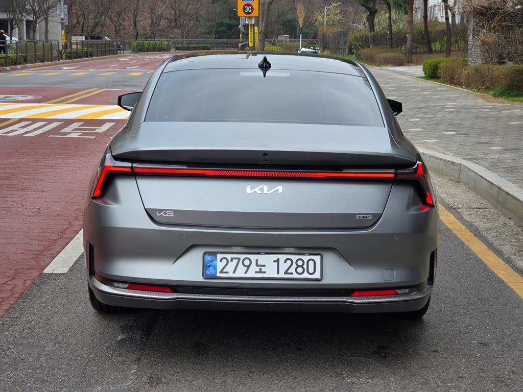 KIA K8 - Vista 5