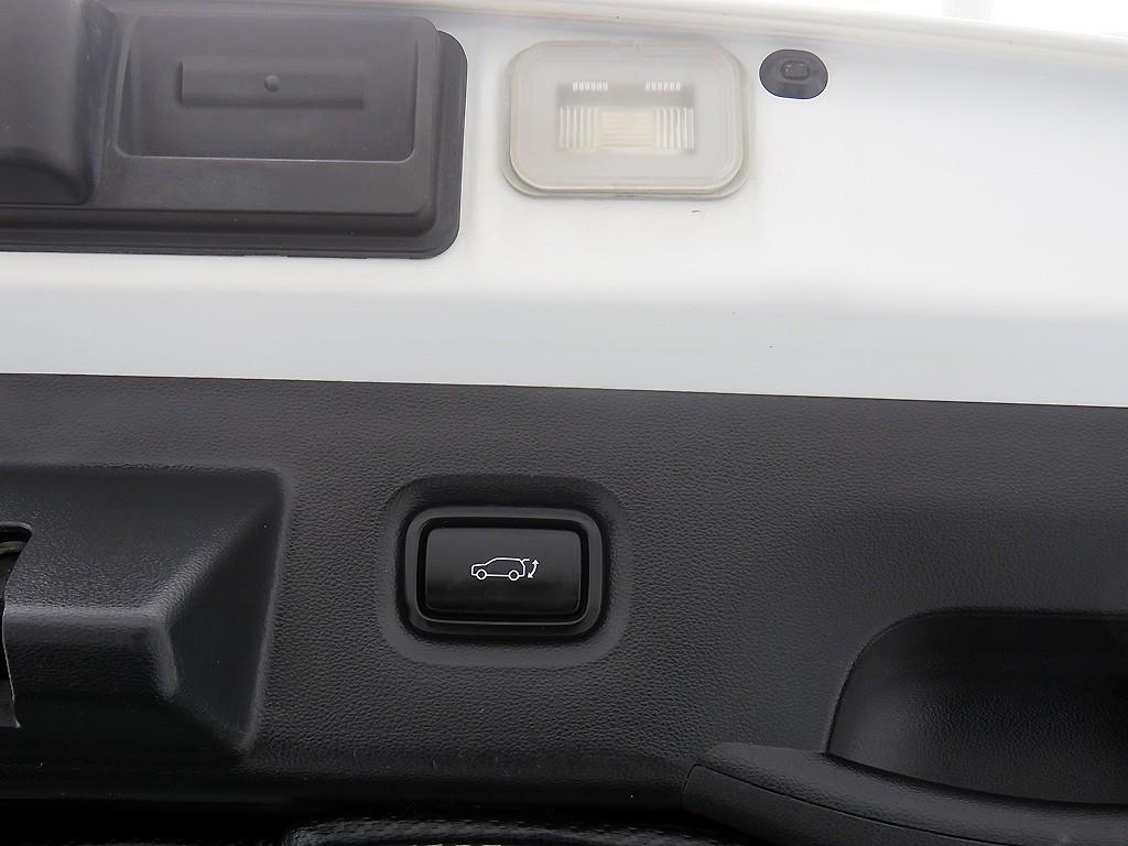 HYUNDAI Ioniq 5 - Vista 6