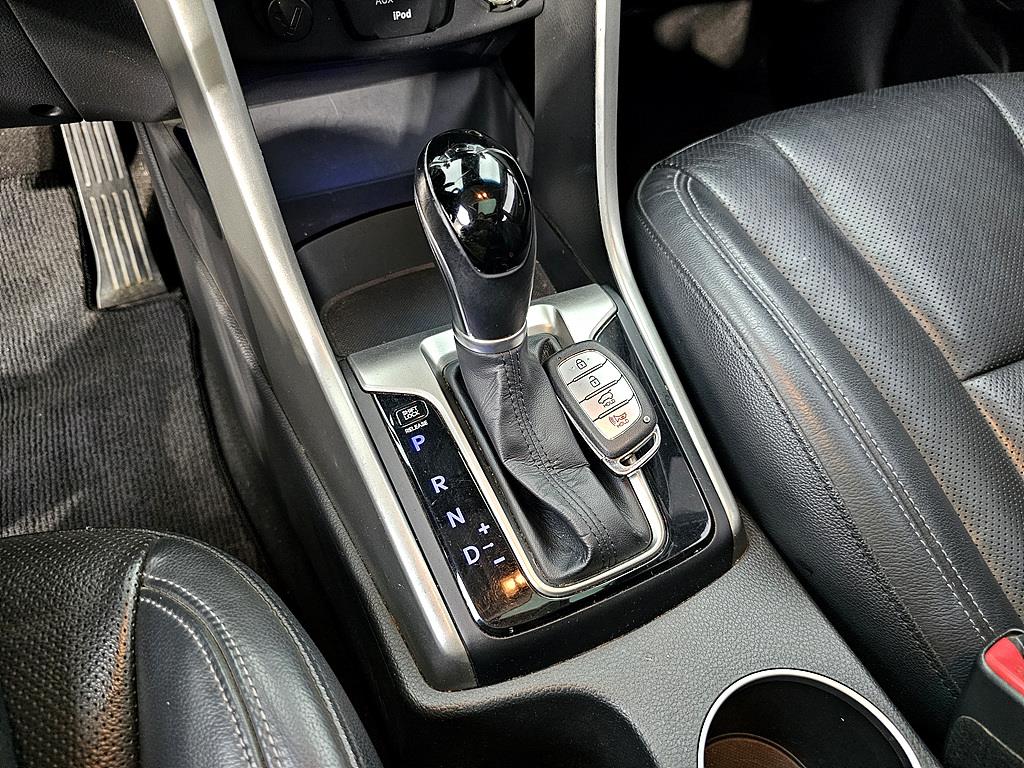 HYUNDAI i30 2016 Negro - Importación desde Corea - HF Imports Iquique - Foto 16