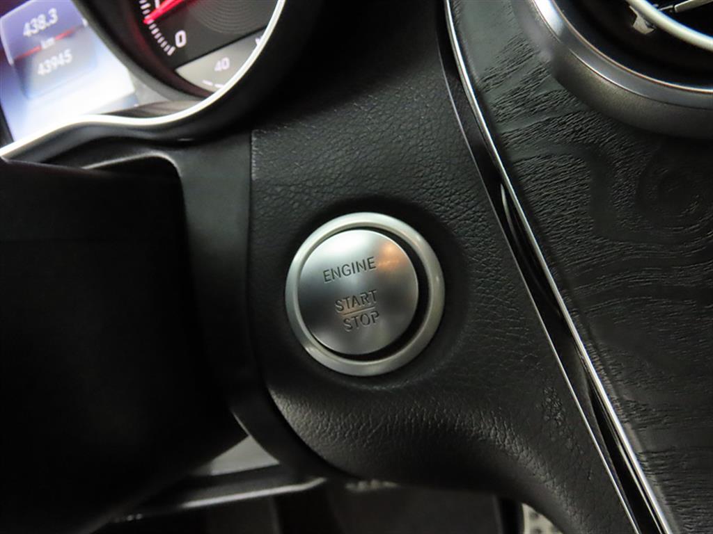 Mercedes Benz C Class 2017 Azul - Importación desde Corea - HF Imports Iquique - Foto 13