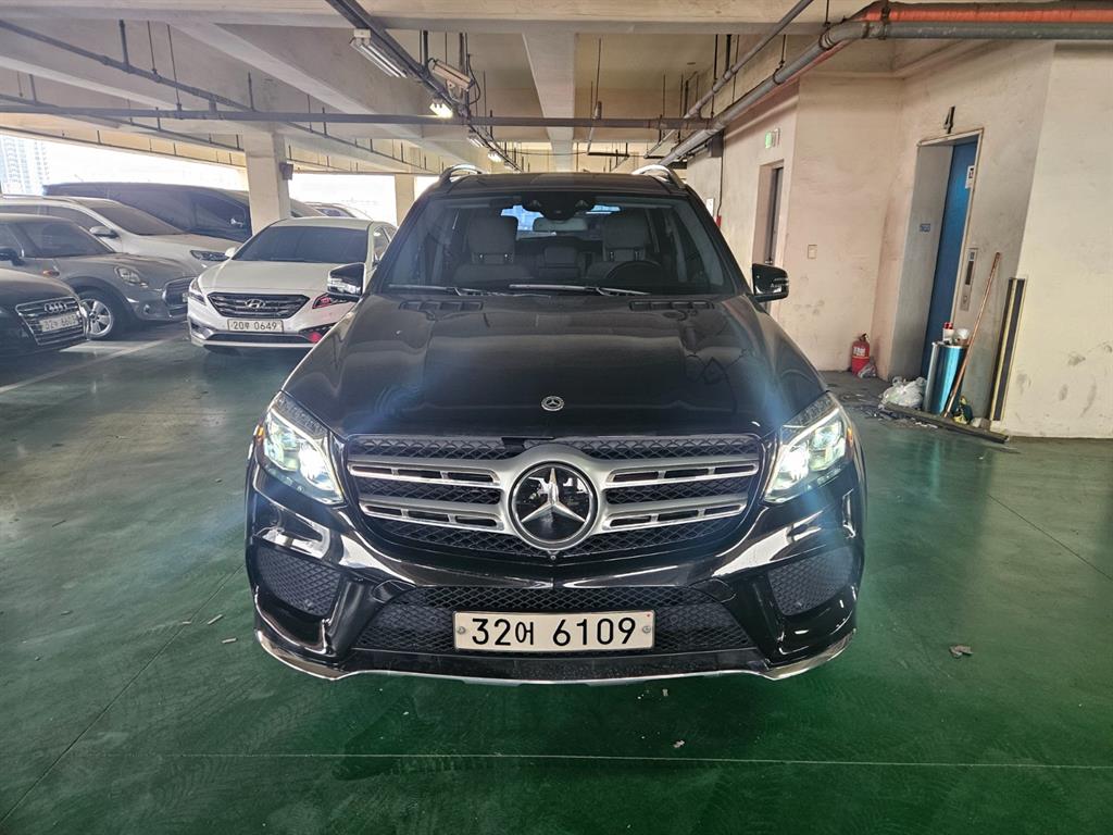 Mercedes Benz GLS Class - Vista 2
