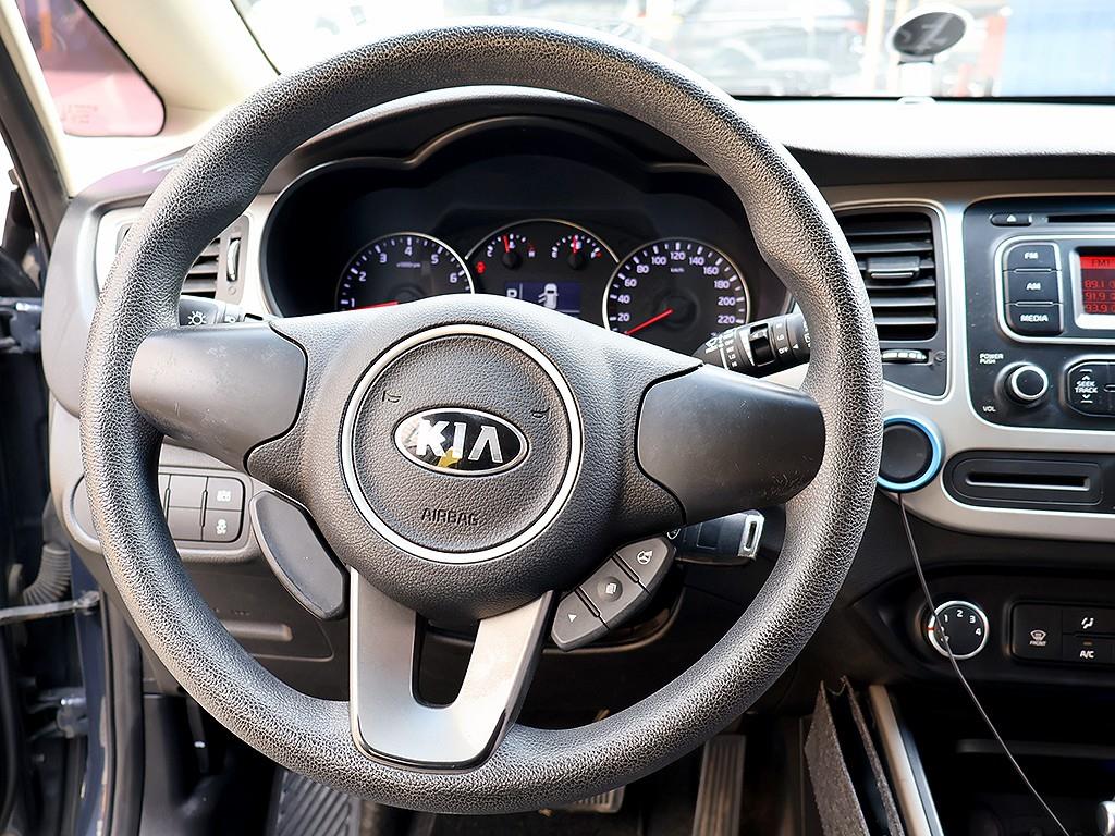 KIA Carens 2016 Azul - Importación desde Corea - HF Imports Iquique - Foto 8