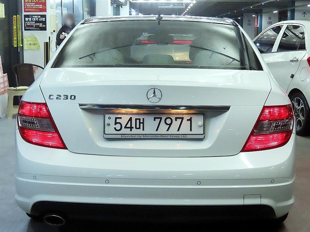 Mercedes Benz C Class - Vista 5