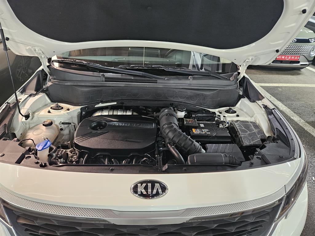 KIA Seltos - Vista 6