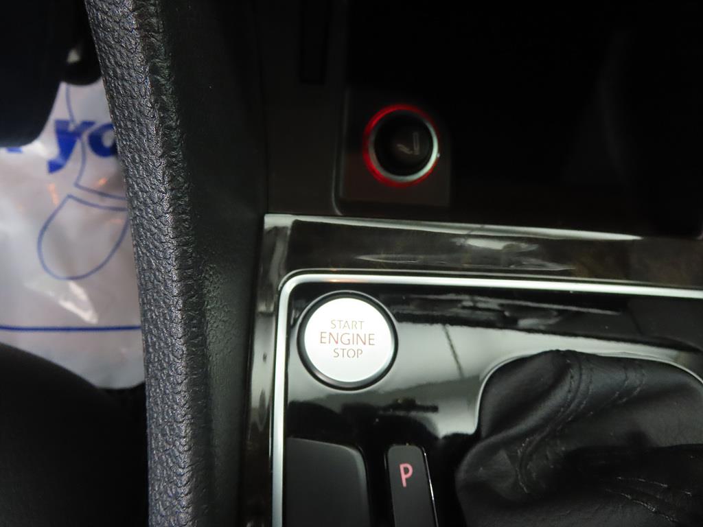 Volkswagen Passat 2015 Blanco - Importación desde Corea - HF Imports Iquique - Foto 18