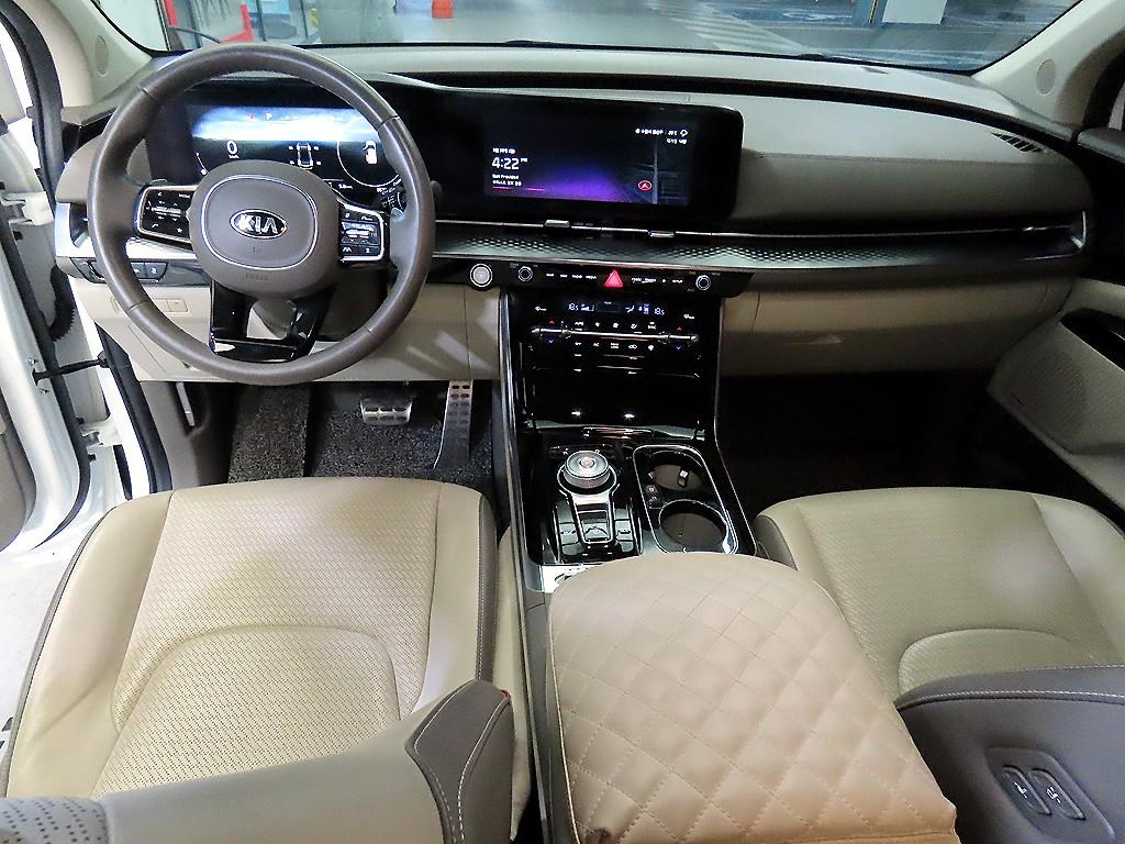 KIA Carnival - Vista 10