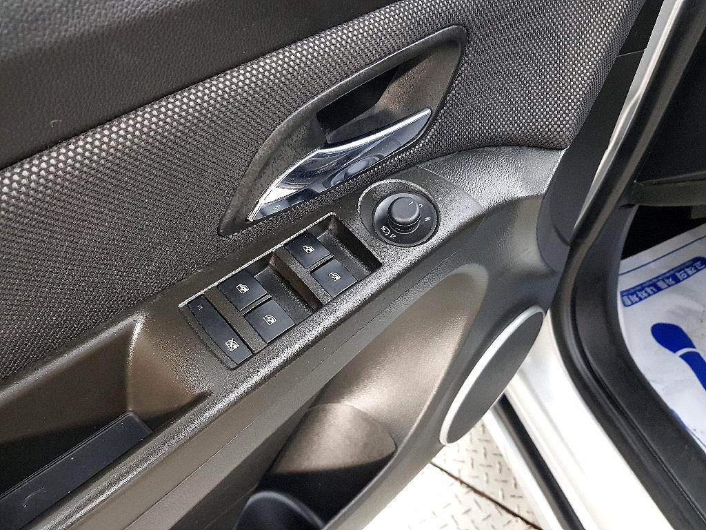 Chevrolet Cruise - Vista 10