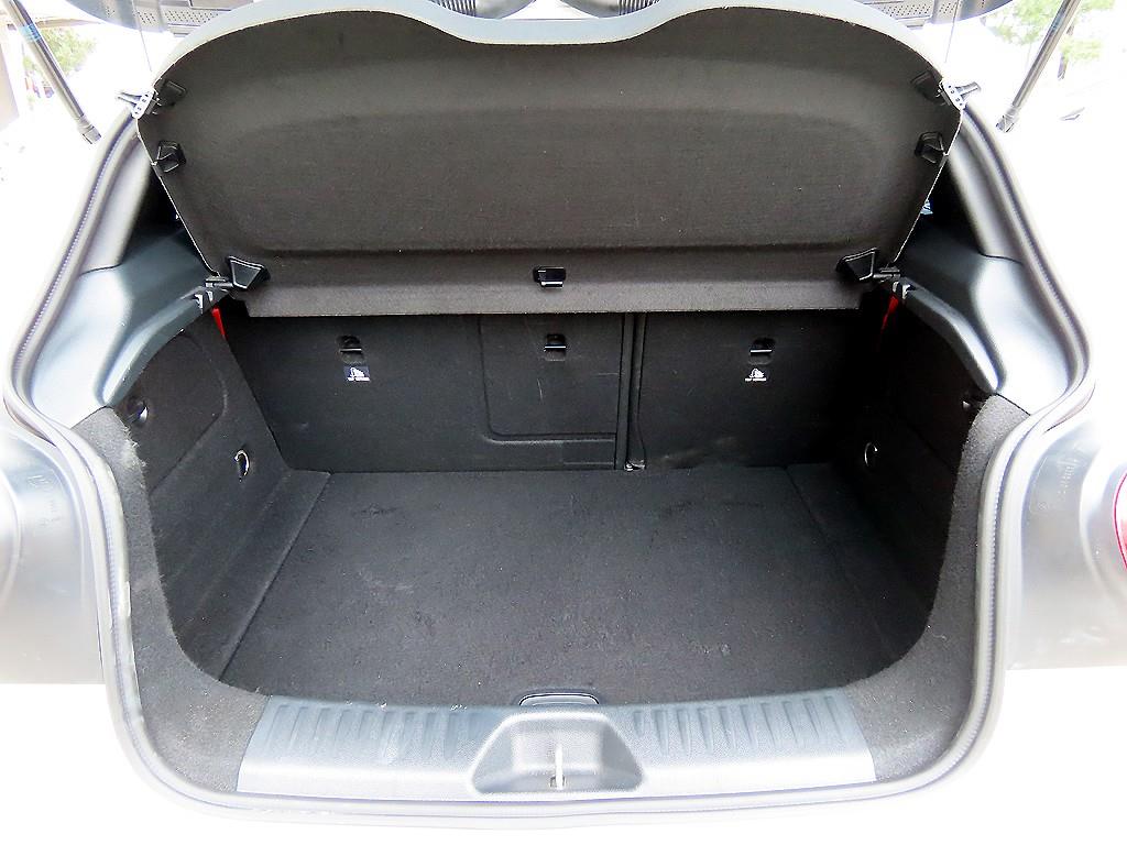 Mercedes Benz A Class 2017 Blanco - Importación desde Corea - HF Imports Iquique - Foto 18