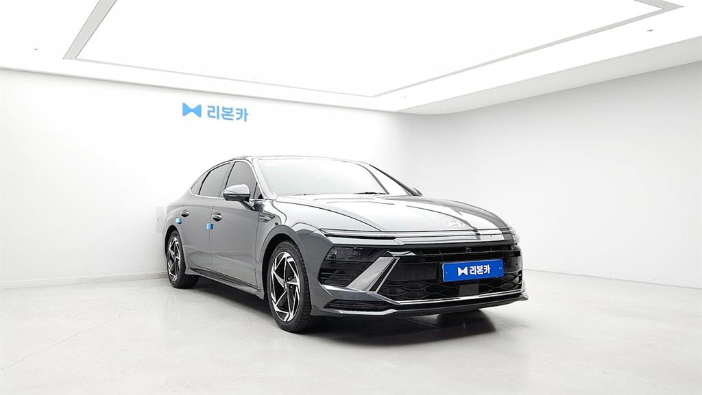 HYUNDAI Sonata - Vista 3