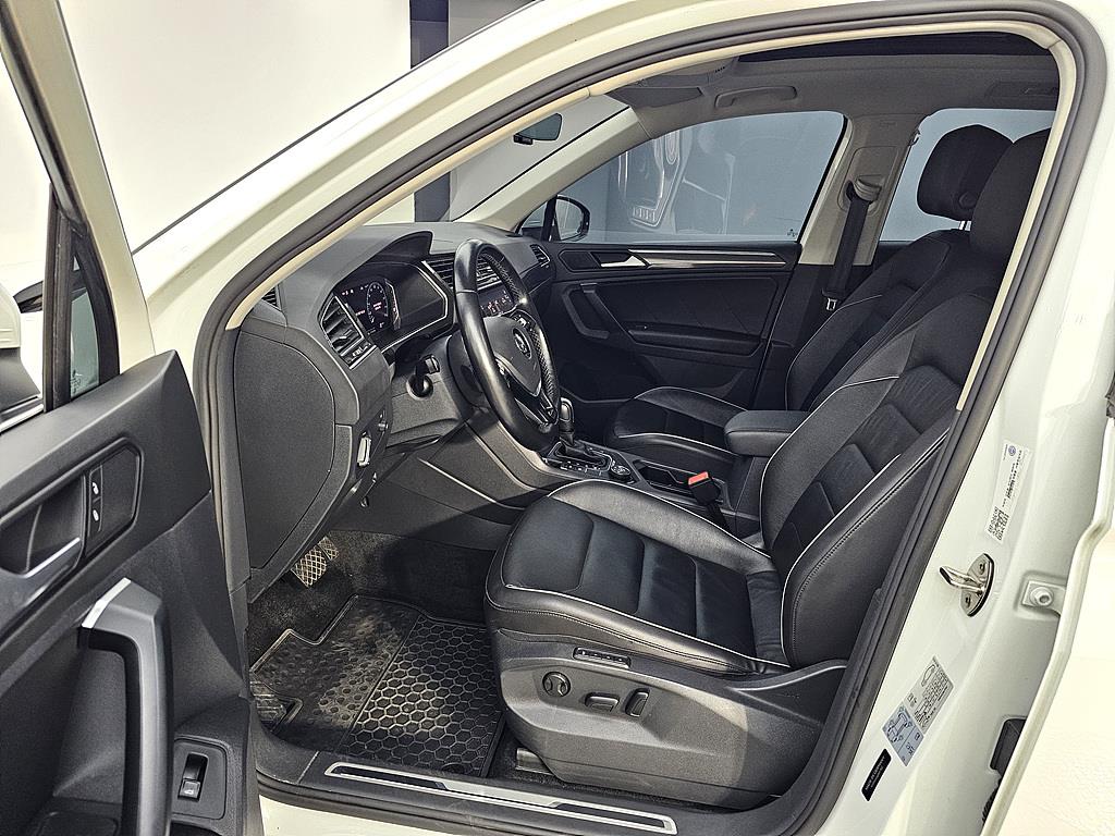Volkswagen Tiguan - Vista 8