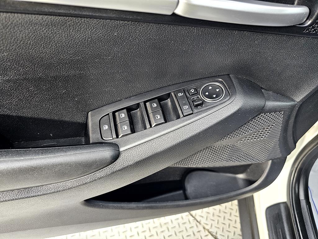 KIA Seltos - Vista 12