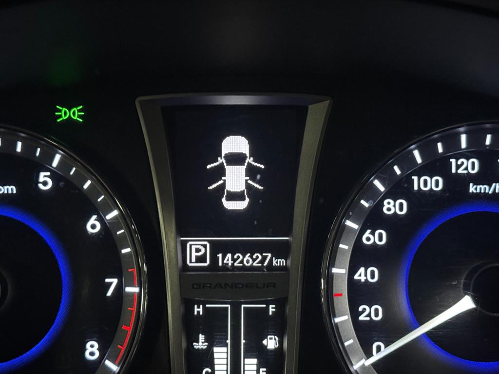 HYUNDAI Grandeur - Vista 8