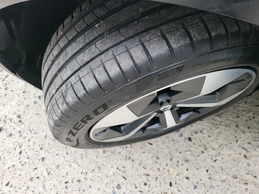 Volvo XC40 2025 Blanco - Importación desde Corea - HF Imports Iquique - Foto 20