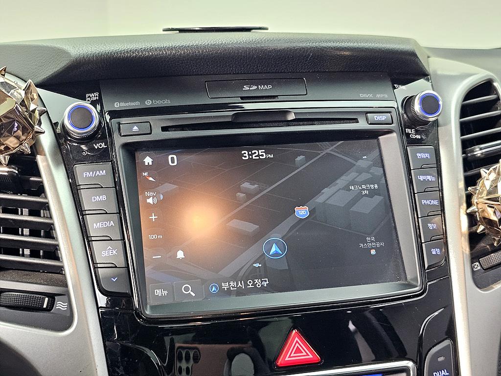 HYUNDAI i30 2016 Negro - Importación desde Corea - HF Imports Iquique - Foto 14