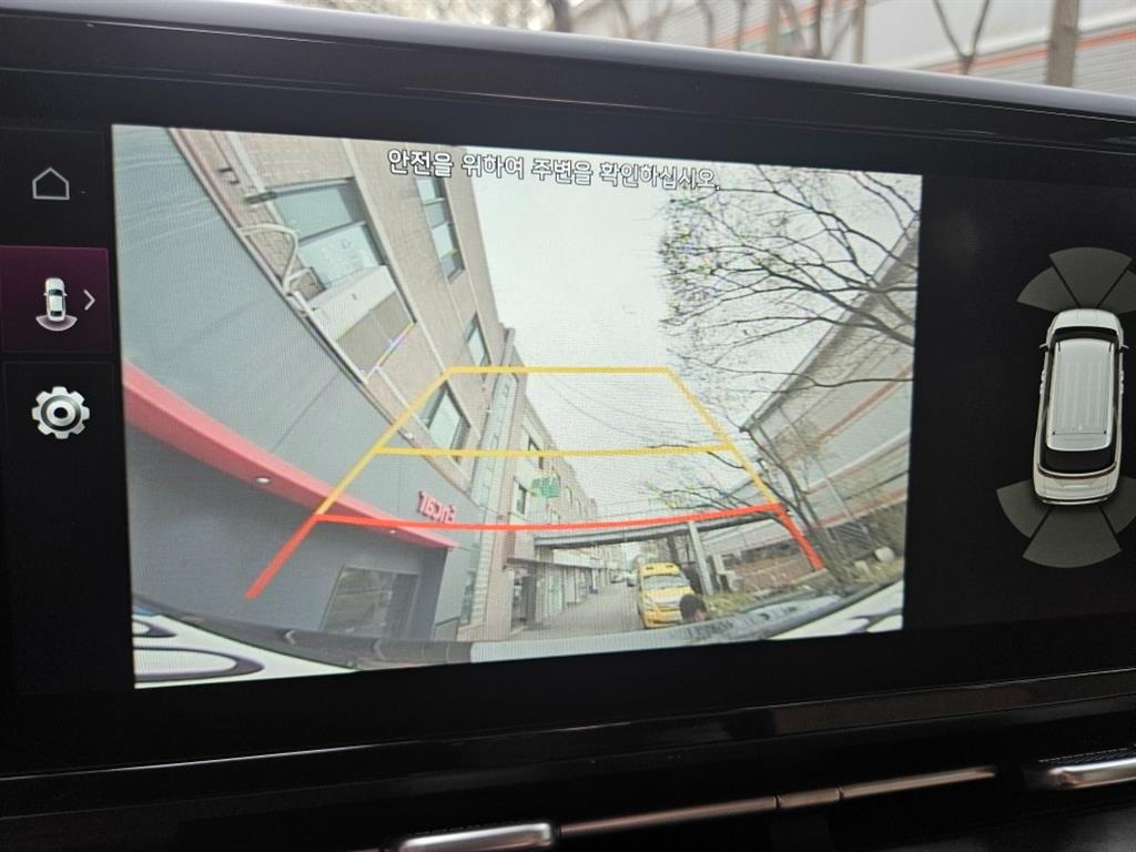 KIA Carnival - Vista 10