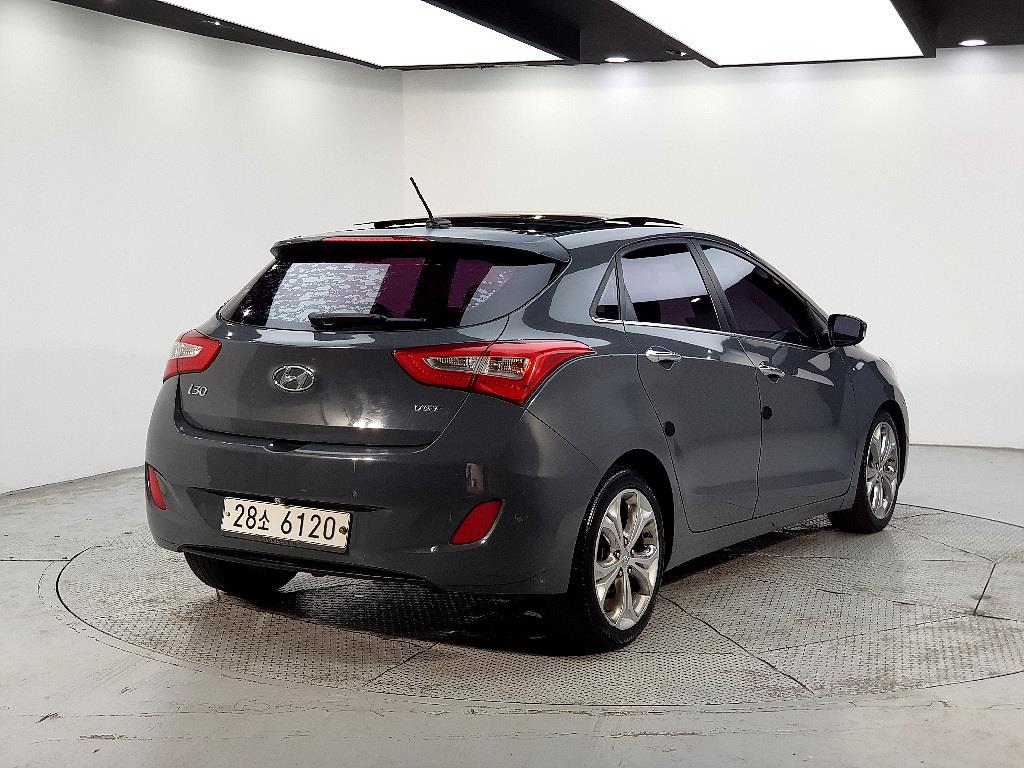 HYUNDAI i30 - Vista 4
