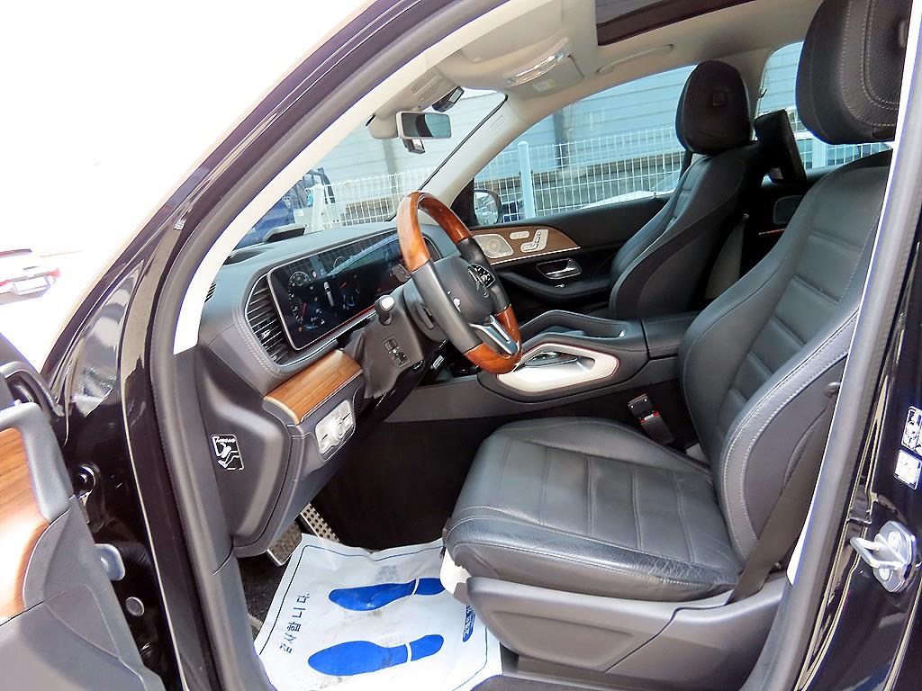 Mercedes Benz GLS Class - Vista 5