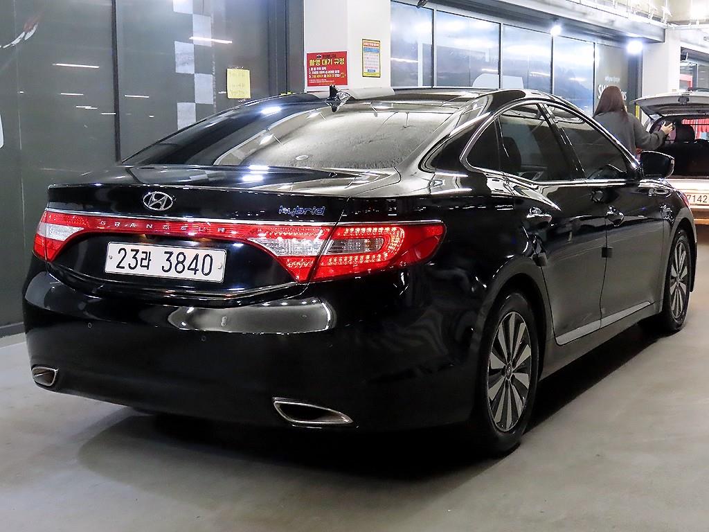 HYUNDAI Grandeur - Vista 4