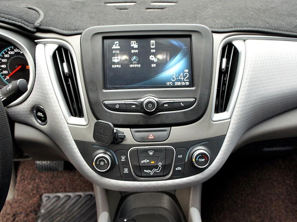 Chevrolet Malibu 2017 Negro - Importación desde Corea - HF Imports Iquique - Foto 10