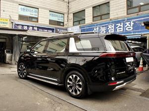 KIA Carnival - Vista 8