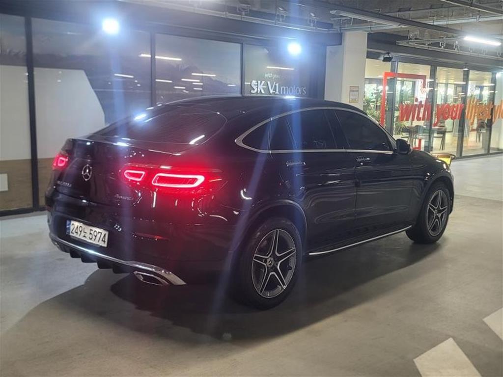 Mercedes Benz GLC Class - Vista 4