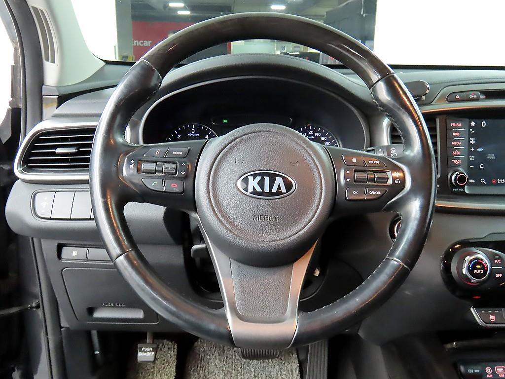 KIA Sorento - Vista 9