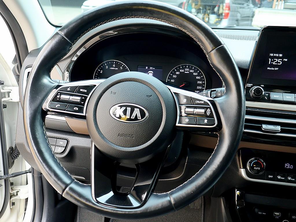 KIA Seltos 2022 Blanco - Importación desde Corea - HF Imports Iquique - Foto 8