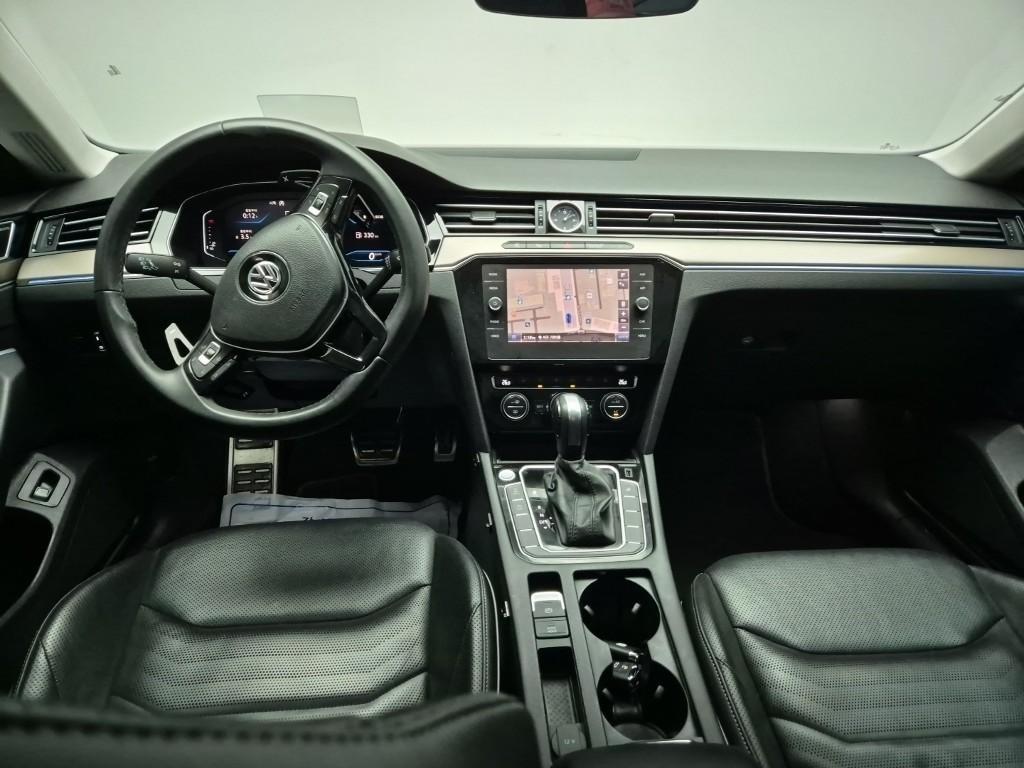 Volkswagen Arteon - Vista 7