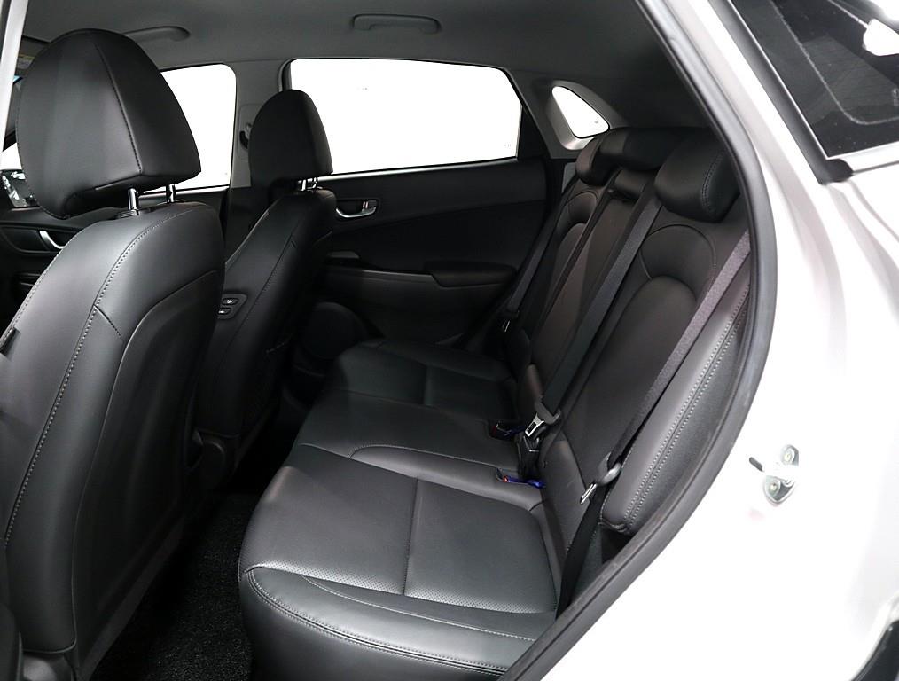 HYUNDAI Kona - Vista 10