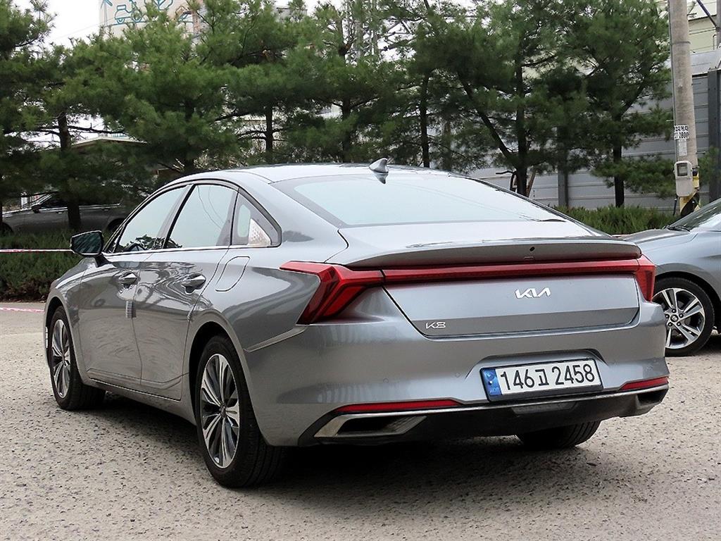 KIA K8 - Vista 3