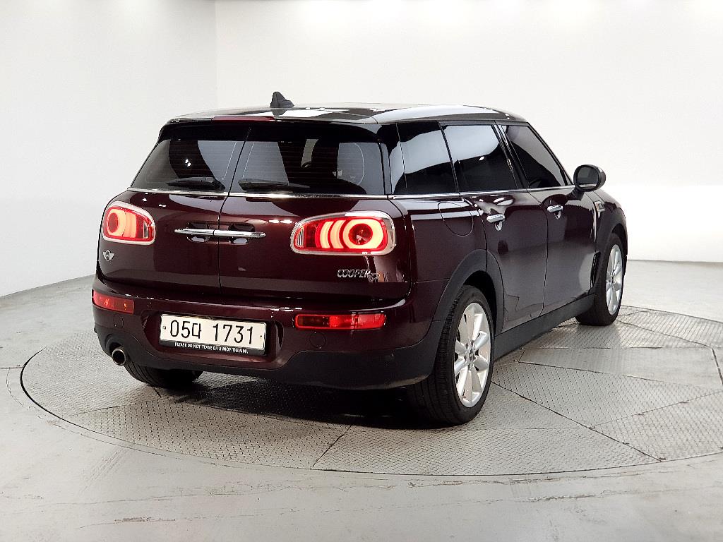 Mini Clubman - Vista 4