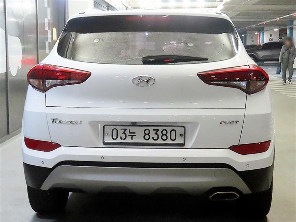 HYUNDAI Tucson - Vista 5