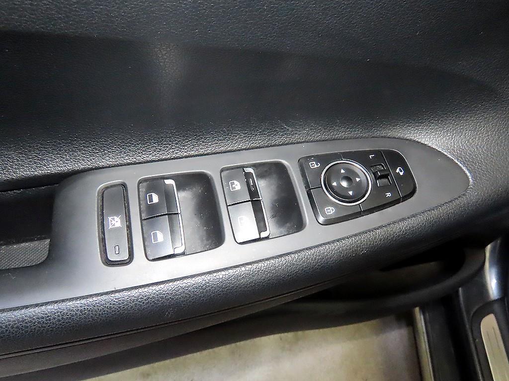 HYUNDAI Grandeur 2018 Gris - Importación desde Corea - HF Imports Iquique - Foto 13