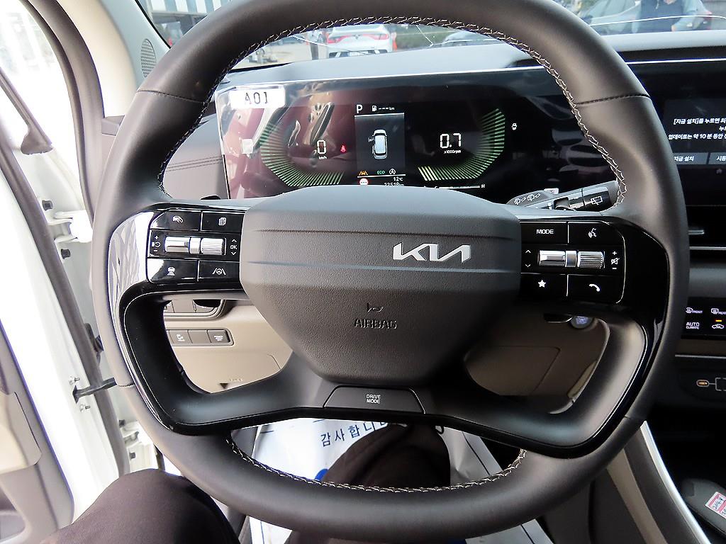 KIA Carnival - Vista 9