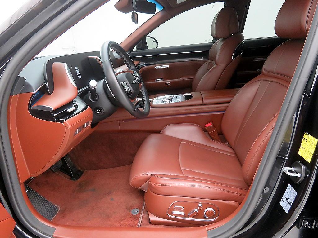 Genesis G90 - Vista 6