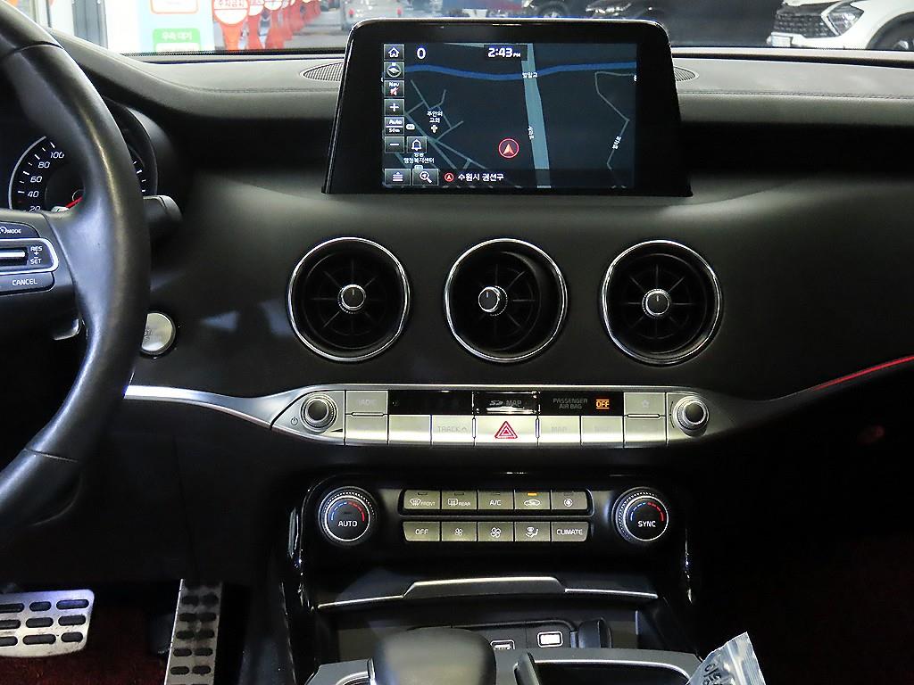 KIA Stinger - Vista 11