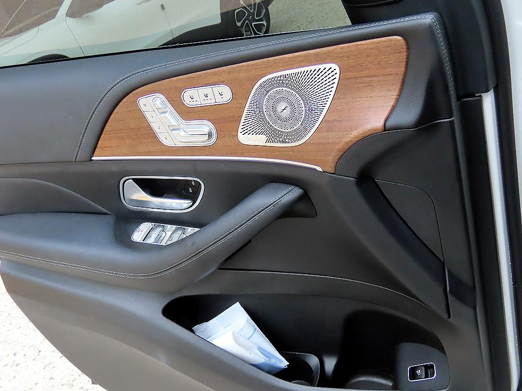 Mercedes Benz GLE Class - Vista 12