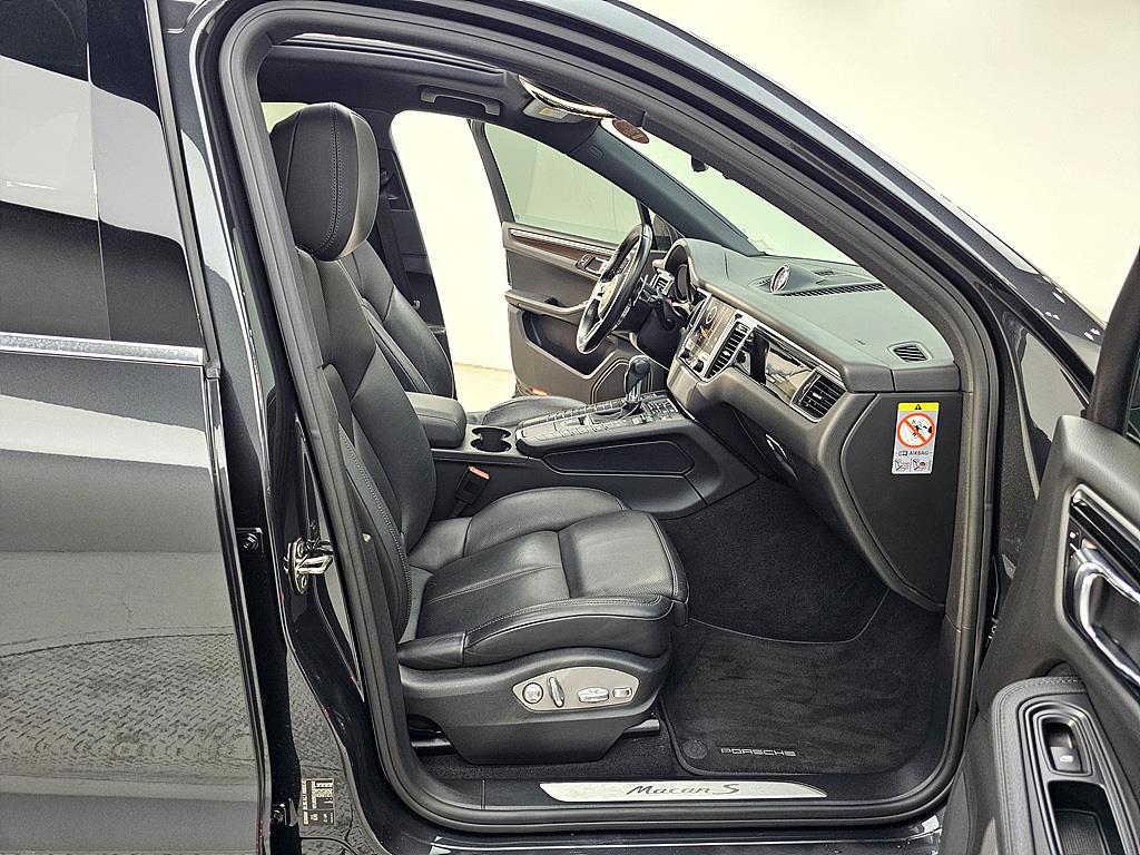 Porsche Macan - Vista 11