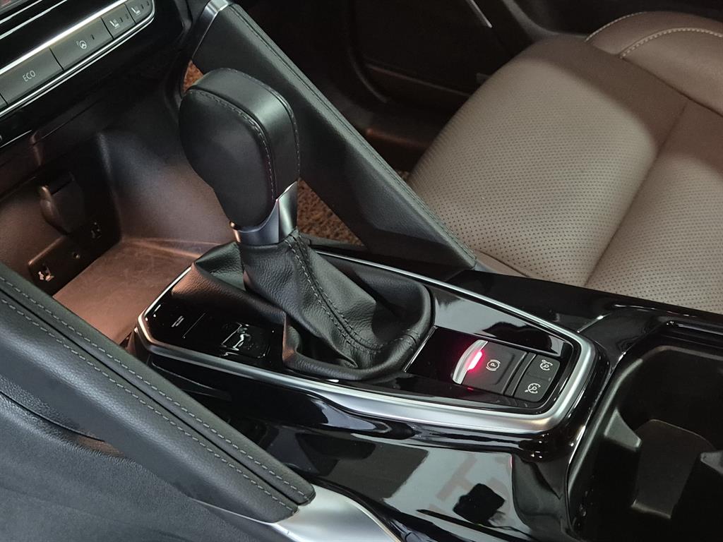 SAMSUNG QM6 - Vista 11