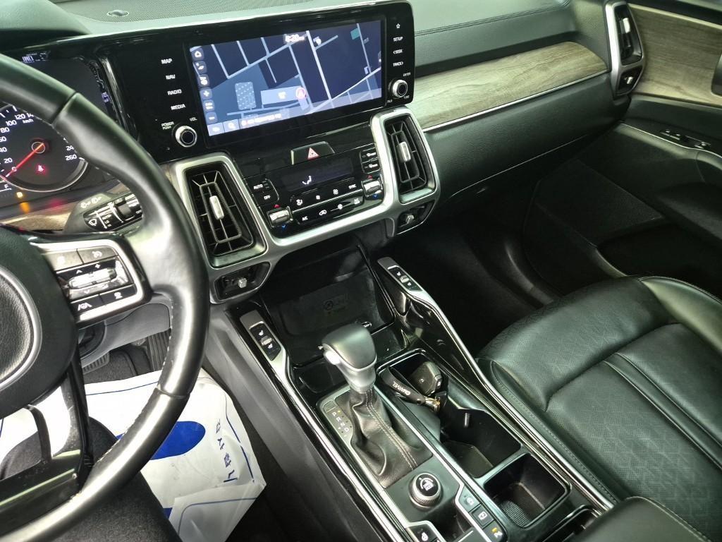 KIA Sorento - Vista 10