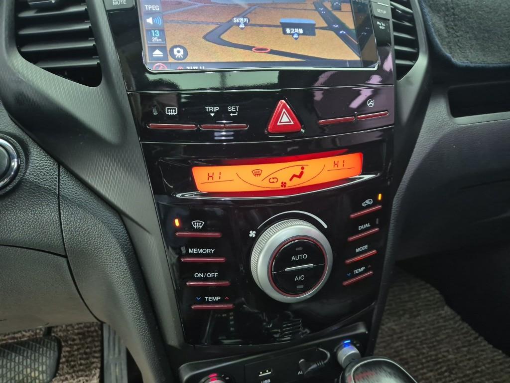 Ssangyong Tivoli - Vista 10