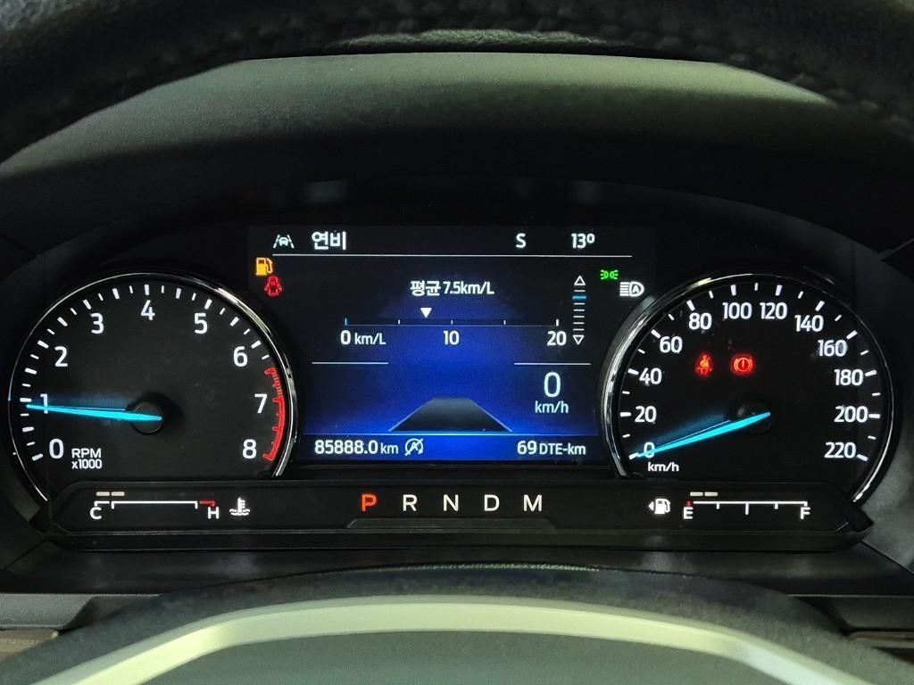 Ford Explorer - Vista 6