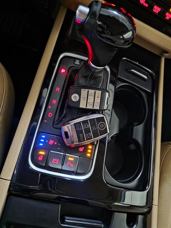 KIA Carnival 2015 Blanco - Importación desde Corea - HF Imports Iquique - Foto 13