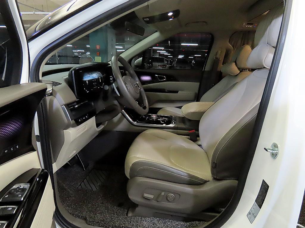 KIA Carnival - Vista 6