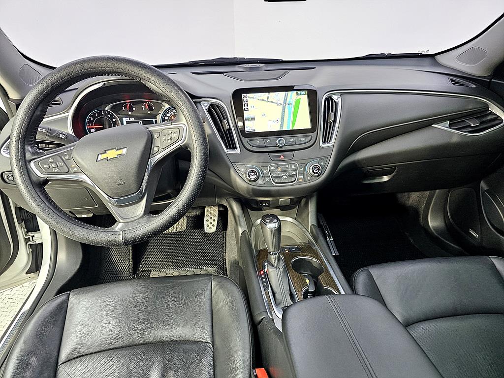 Chevrolet Malibu - Vista 5