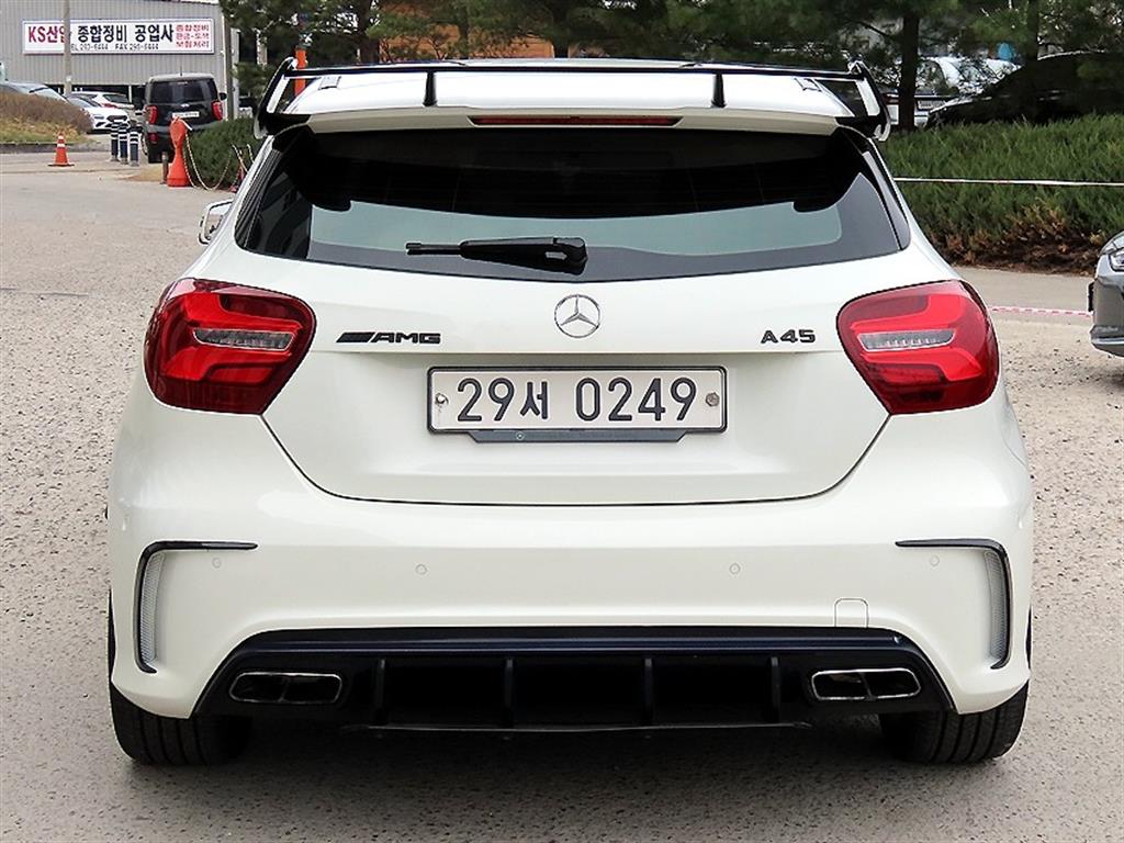 Mercedes Benz A Class - Vista 4