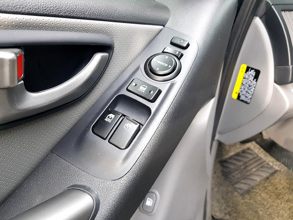 HYUNDAI Starex - Vista 10